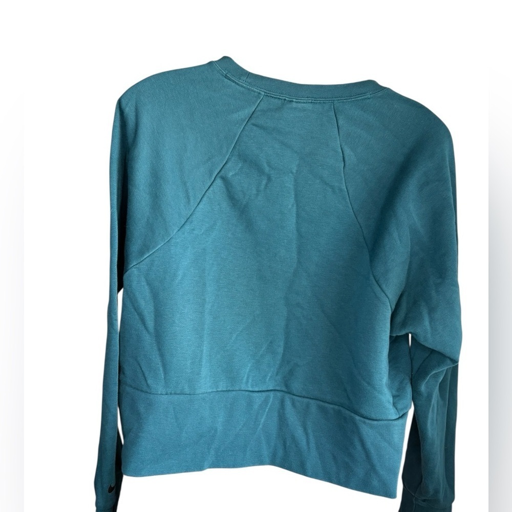 Nike Women's Teal Sweatshirt Dri-FIT FLocked Cropped Size small preloved - Picture 5 of 8